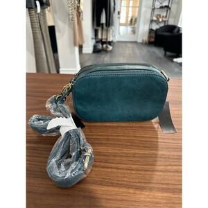 NWT Joy Susan Layne Double Zip Mini Camera Bag